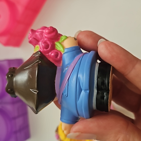 Little people princess carriage with building blocks. - Picture 9 of 12